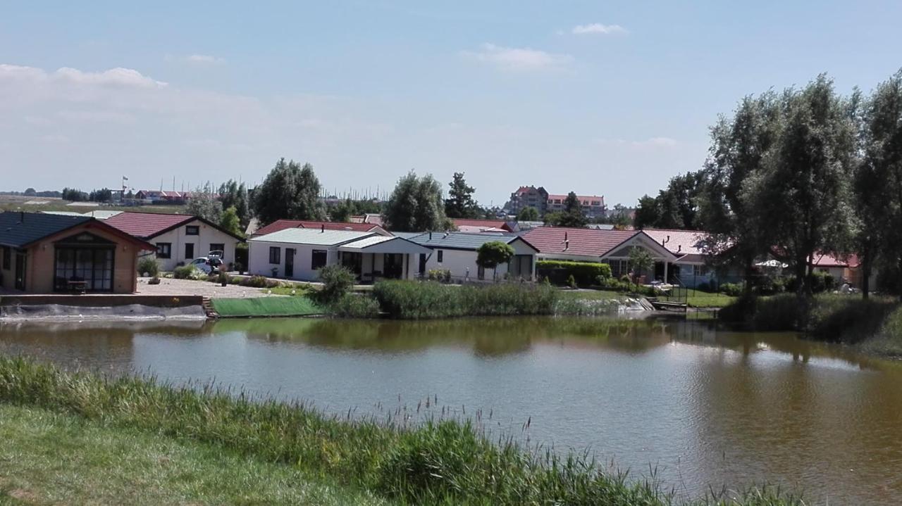 Chalet Het Boothuis Sint-Annaland